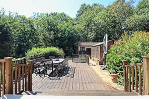 Decking Area- click for photo gallery